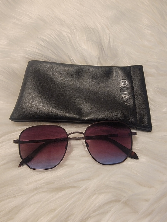 Quay Big Time Sunglasses - Chocolate Brown with Blue Gradient Lenses main image 4